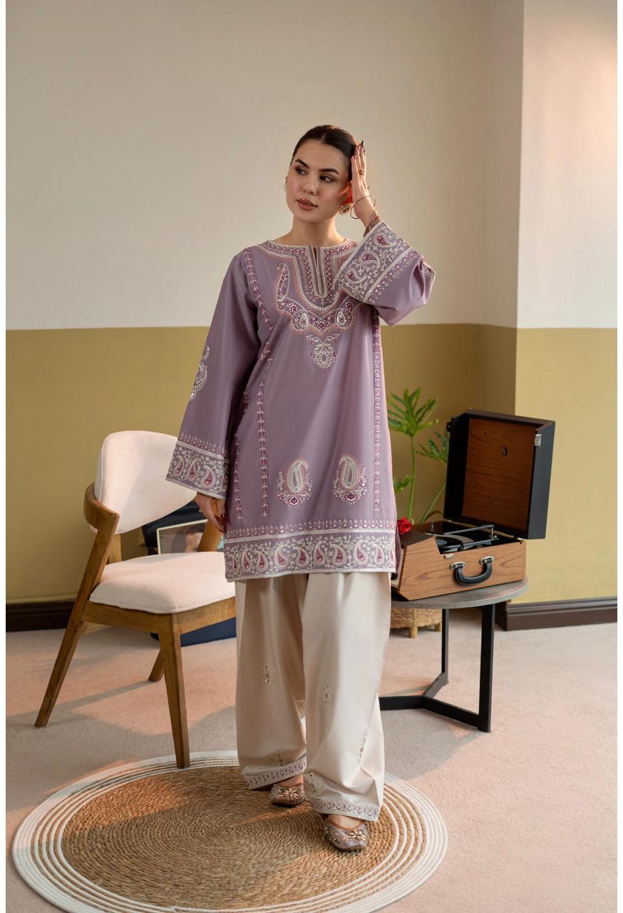 Embroidered Lawn 2-Pc Suit