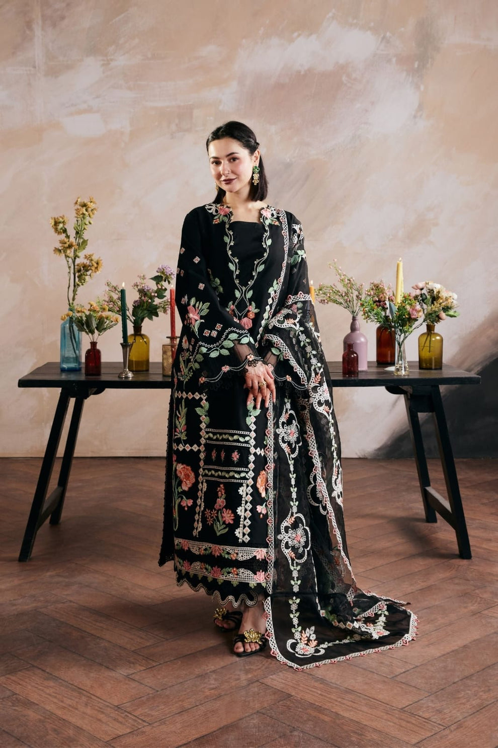 Emb Dhanak 3Pc Suit